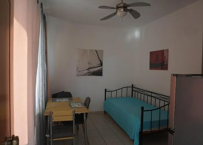 Sunny Apartments - Charilena 2Ος Kalamata